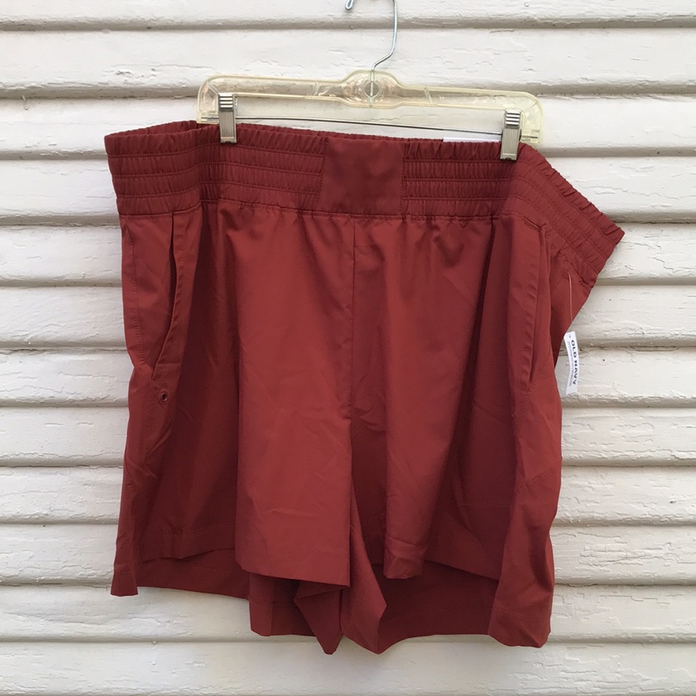 Old Navy high rise 4” inseam StretchTech rust shorts 3X NWT